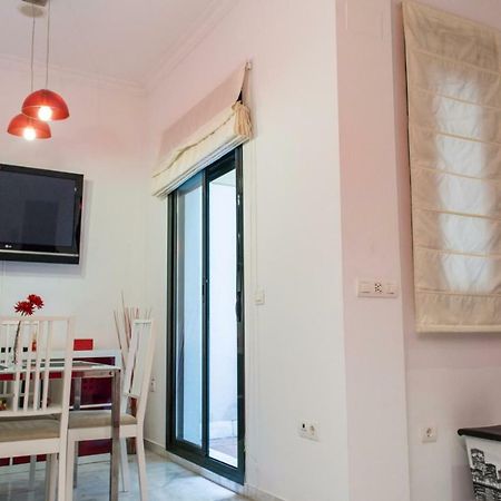 Apartamentos Rg Triana, Calle Castilla Con Patio Sevilla Eksteriør billede